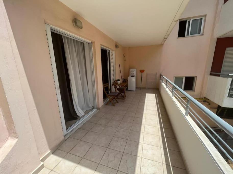 דירות אתונה Modern Studio Large Veranda -Metro Station Suggrou מראה חיצוני תמונה